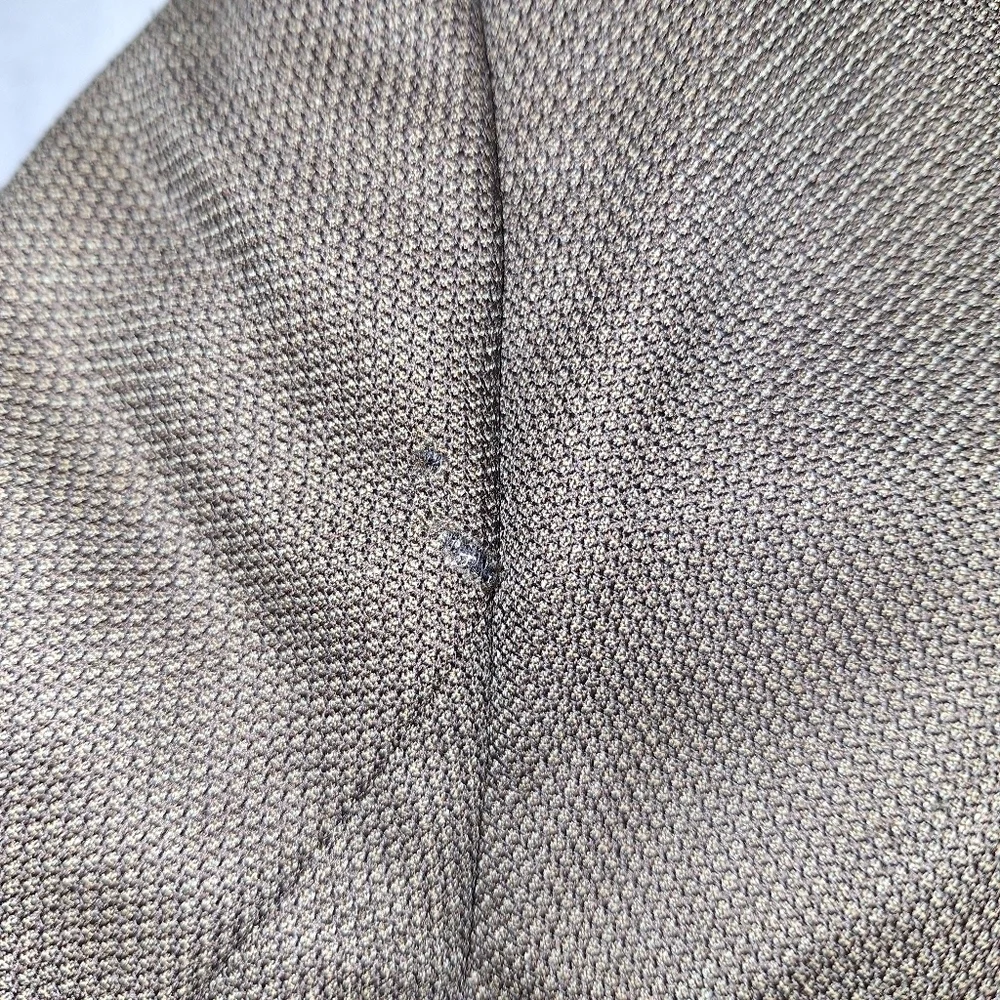 Paulo SoLari mens 100% wool suit. The jacket is a 44R, pants are 36x32
